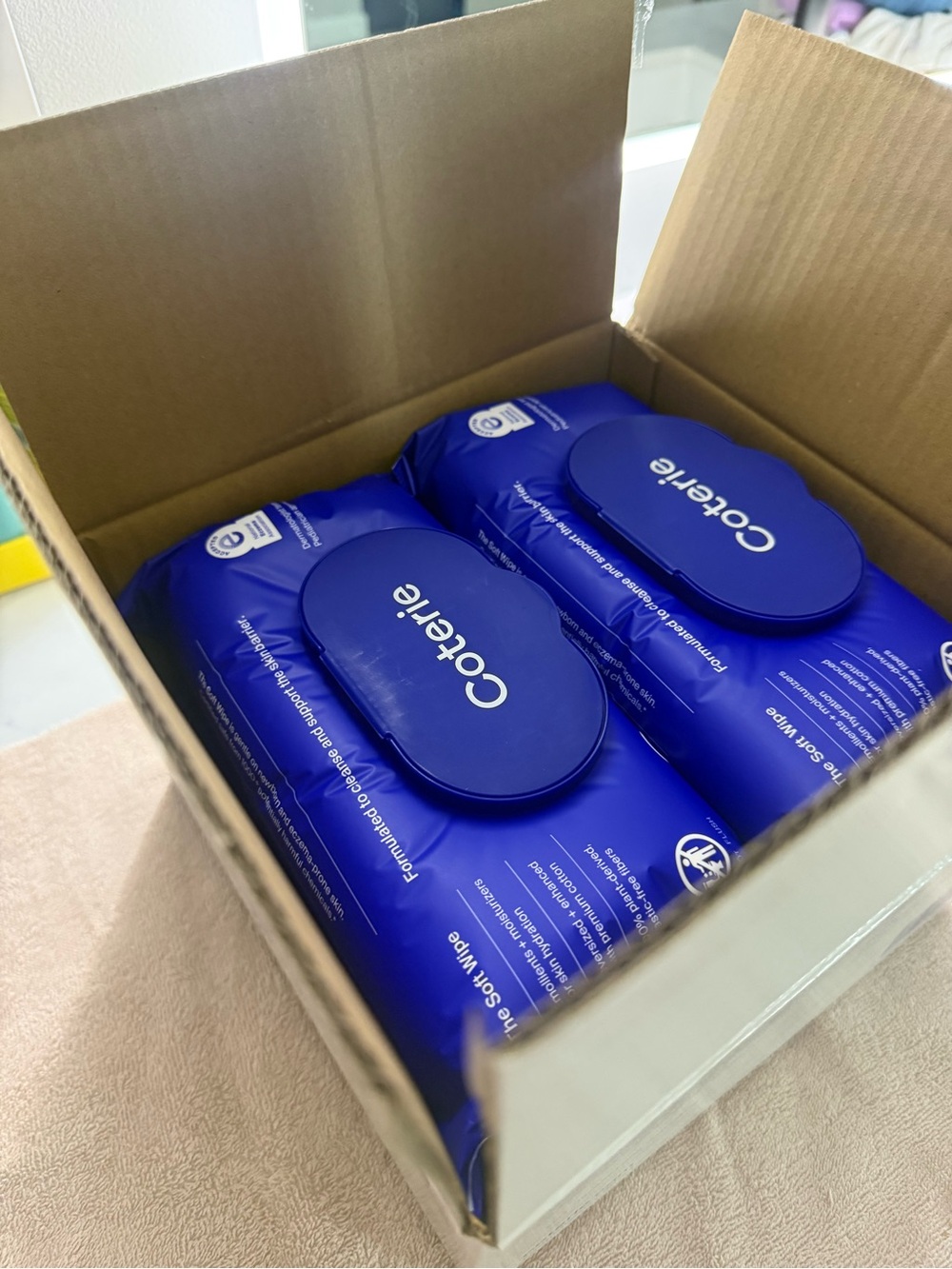 Coterie Super Soft Wipes 4 pack - Blue - Picture 4 of 4